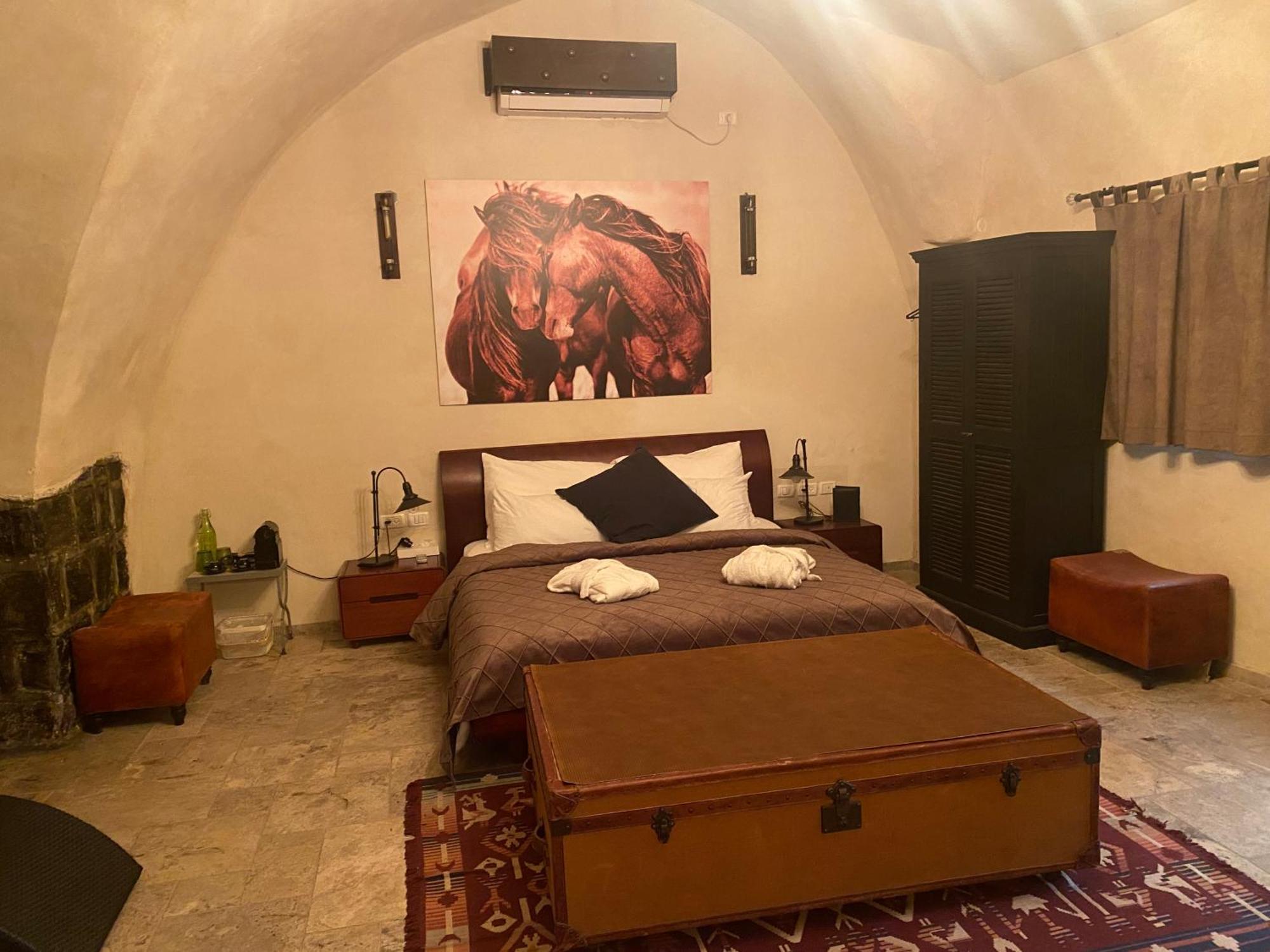 Dona Castle Hotel Tiberias Buitenkant foto