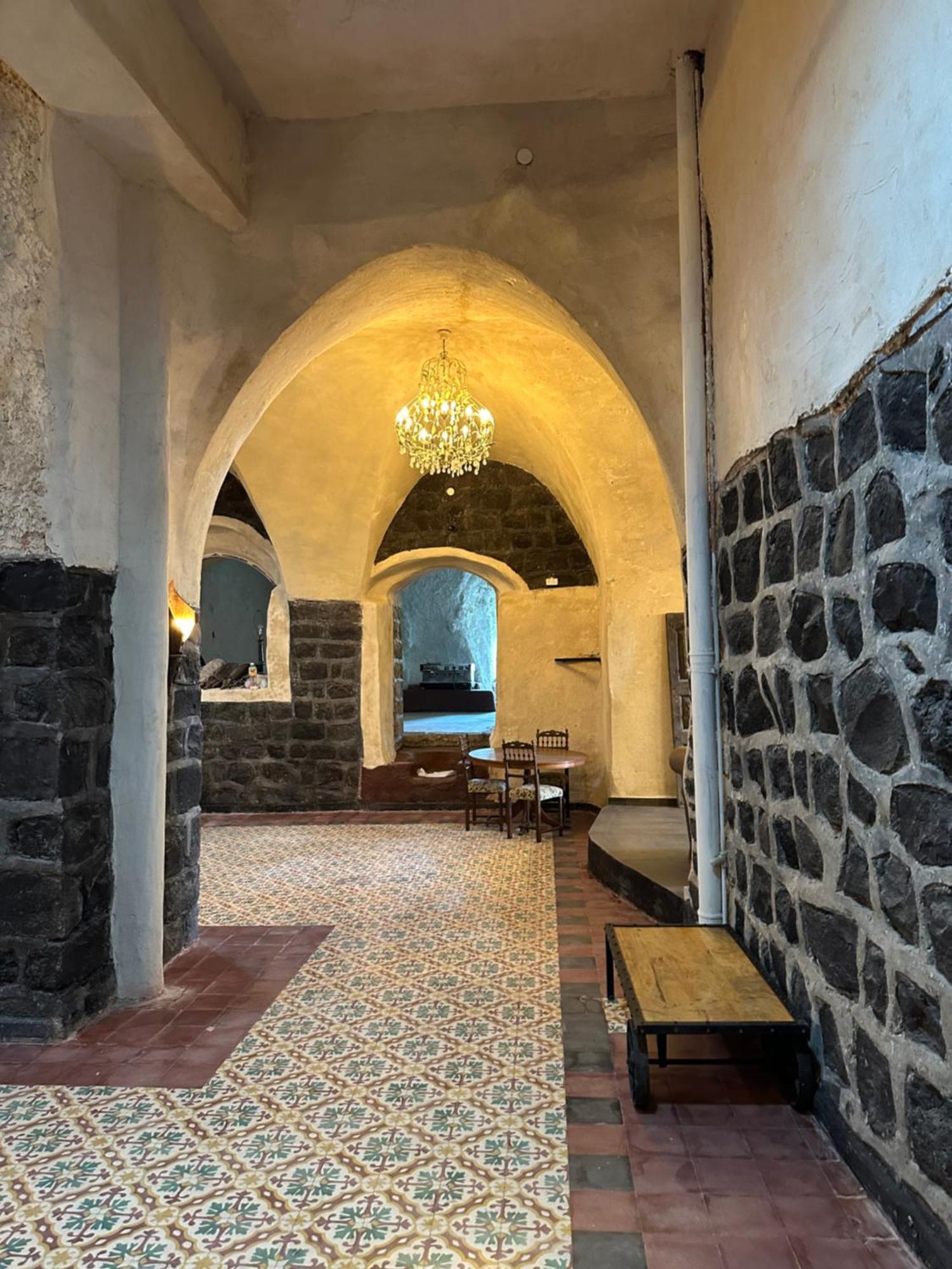 Dona Castle Hotel Tiberias Buitenkant foto