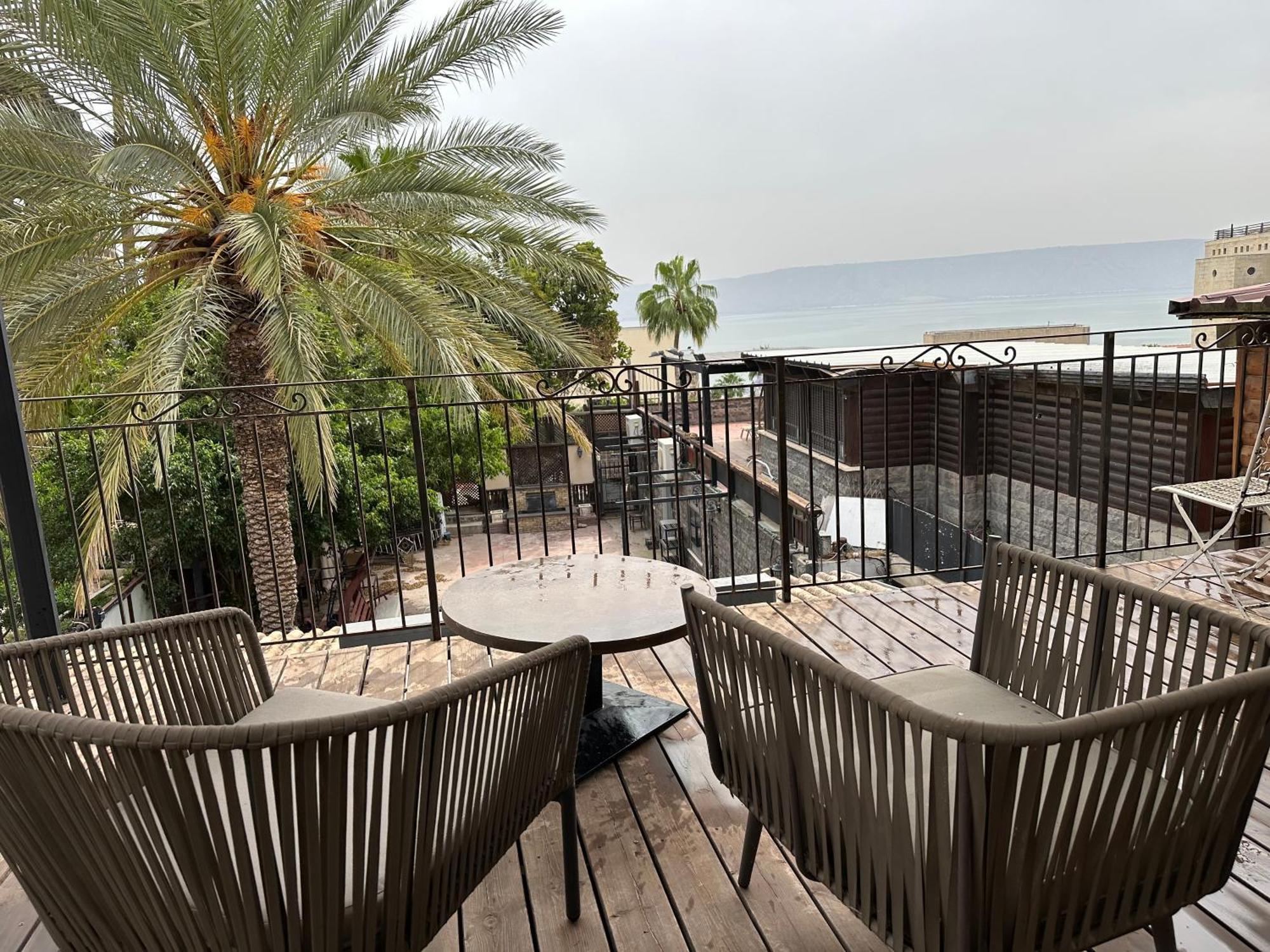 Dona Castle Hotel Tiberias Buitenkant foto